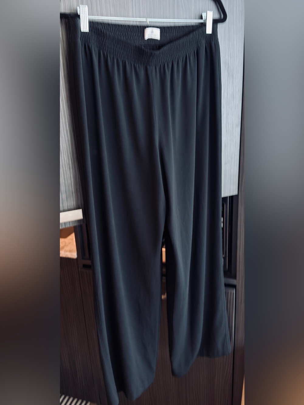 Babaton Wide Leg Pants in Black 
Size Large Like New